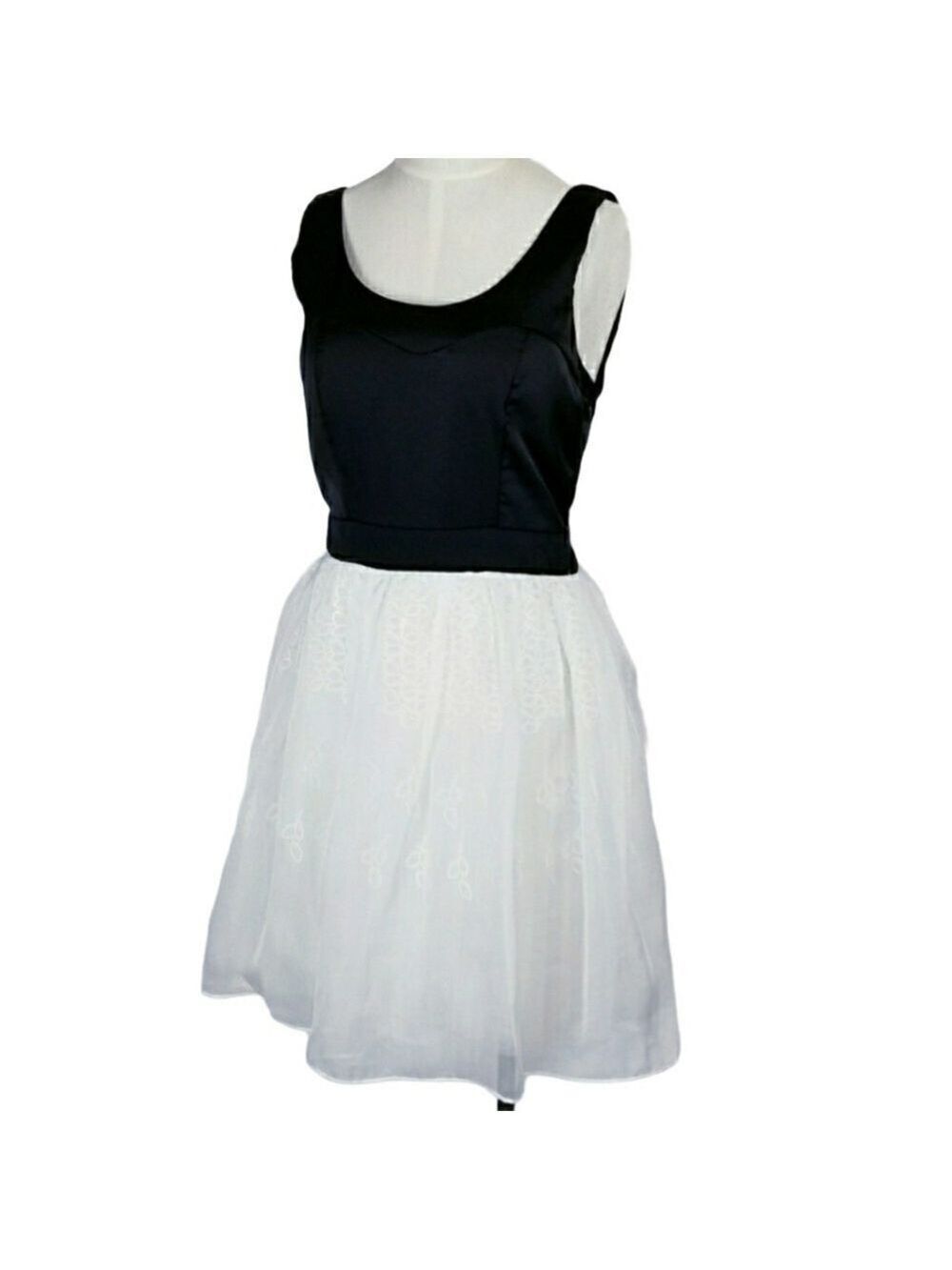 Minuet black and white Ball tulle dress sz M